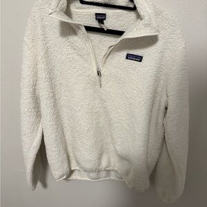 Patagonia Cream Fleece crewneck Sweater no stains no rips great condition